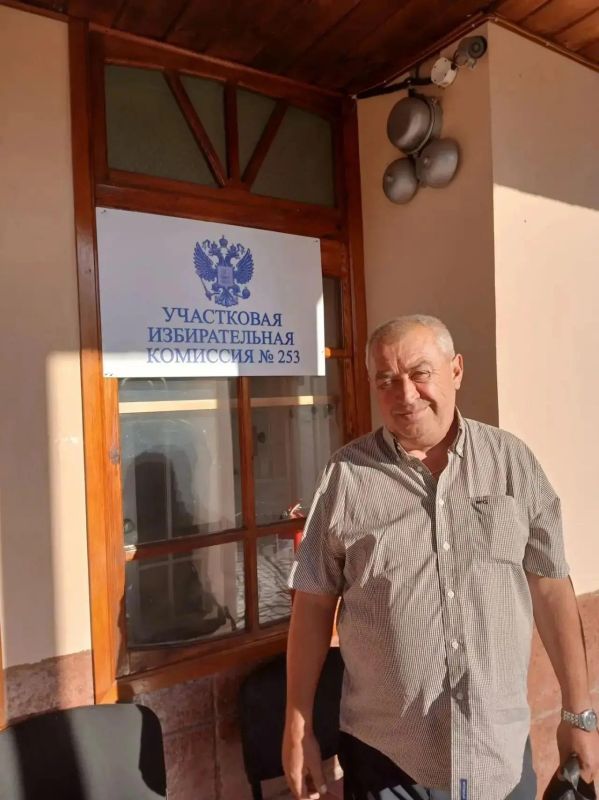 Депутат горсовета Виктор Бардась: "Голосование — это не просто гражданский долг, а определение будущего" Депутат горсовета Виктор Бардась: "Голосование — это не просто гражданский долг, а определение будущего"
