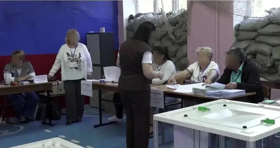 Голосование завершено. В Бердянске завершился финальный день голосования Голосование завершено. В Бердянске завершился финальный день голосования