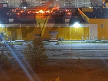 О пожаре после прилета по ТЦ в Запорожье пишут оккупационные украинские "власти"