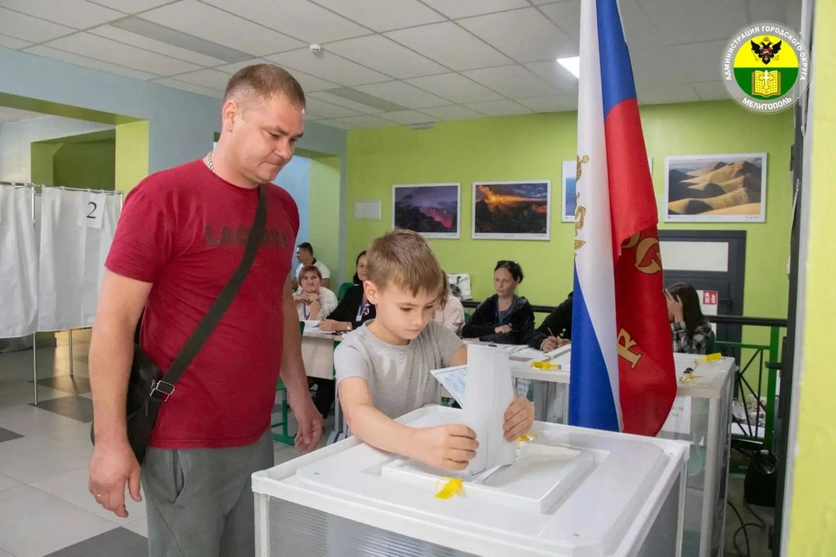 Россия голосует: cамые искренние моменты с избирательных участков! Россия голосует: cамые искренние моменты с избирательных участков!