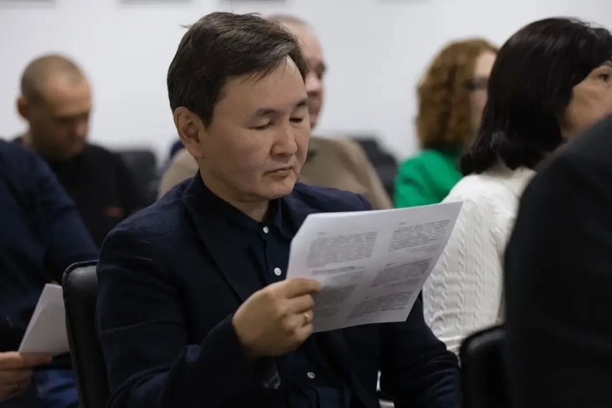 Евгений Балицкий: Провёл заседание Правительства Запорожской области, на котором обсудили ключевые направления, определяющие стабильность и развитие нашего региона Евгений Балицкий: Провёл заседание Правительства Запорожской области, на котором обсудили ключевые направления, определяющие стабильность и развитие нашего региона