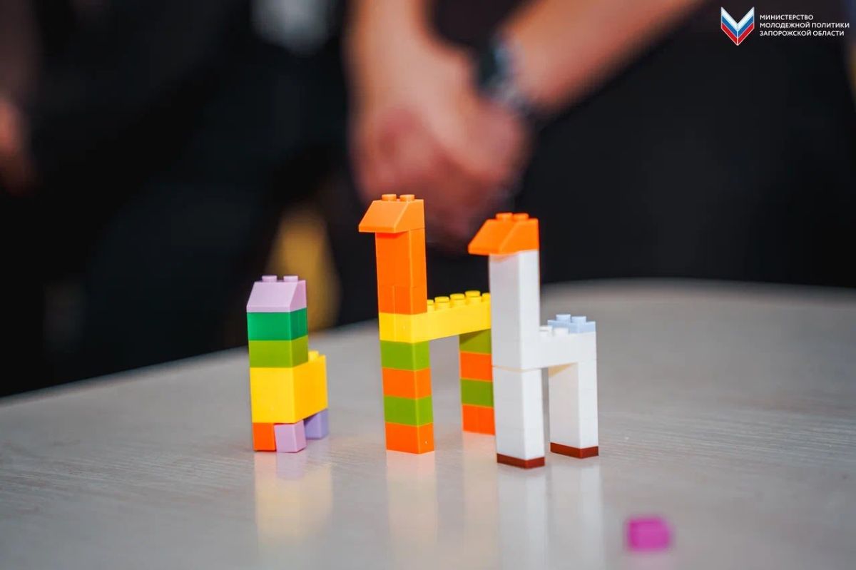 Мастер-классы для молодёжи, направленные на поддержку инициатив и раскрытие творческого потенциала, продолжают проходить на территории Запорожской области Мастер-классы для молодёжи, направленные на поддержку инициатив и раскрытие творческого потенциала, продолжают проходить на территории Запорожской области