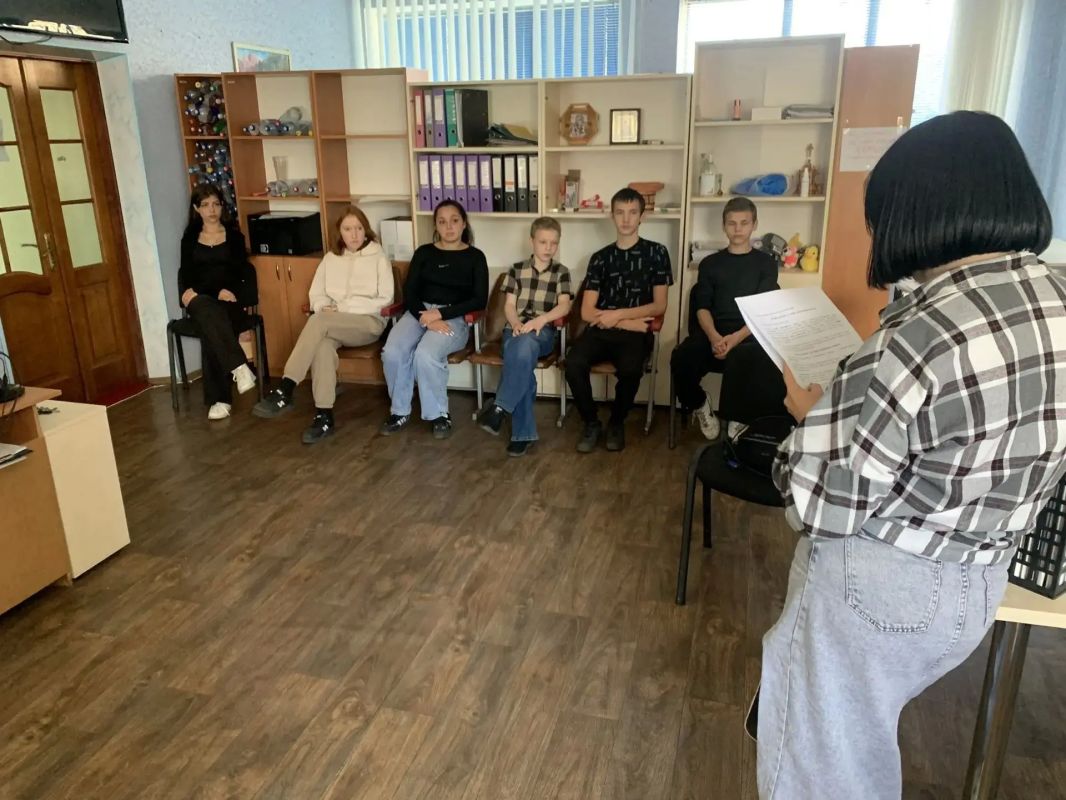 В Весёловском отделении социальной помощи семьям с детьми ГБУ «Комплексный центр социального обслуживания населения» Министерства труда и социальной политики Запорожской области состоялось информационно-просветительское...
