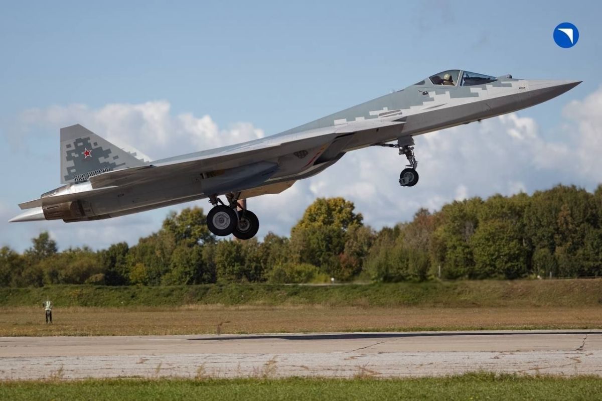 ОАК передала ВКС России новую партию истребителей Су-57 ОАК передала ВКС России новую партию истребителей Су-57