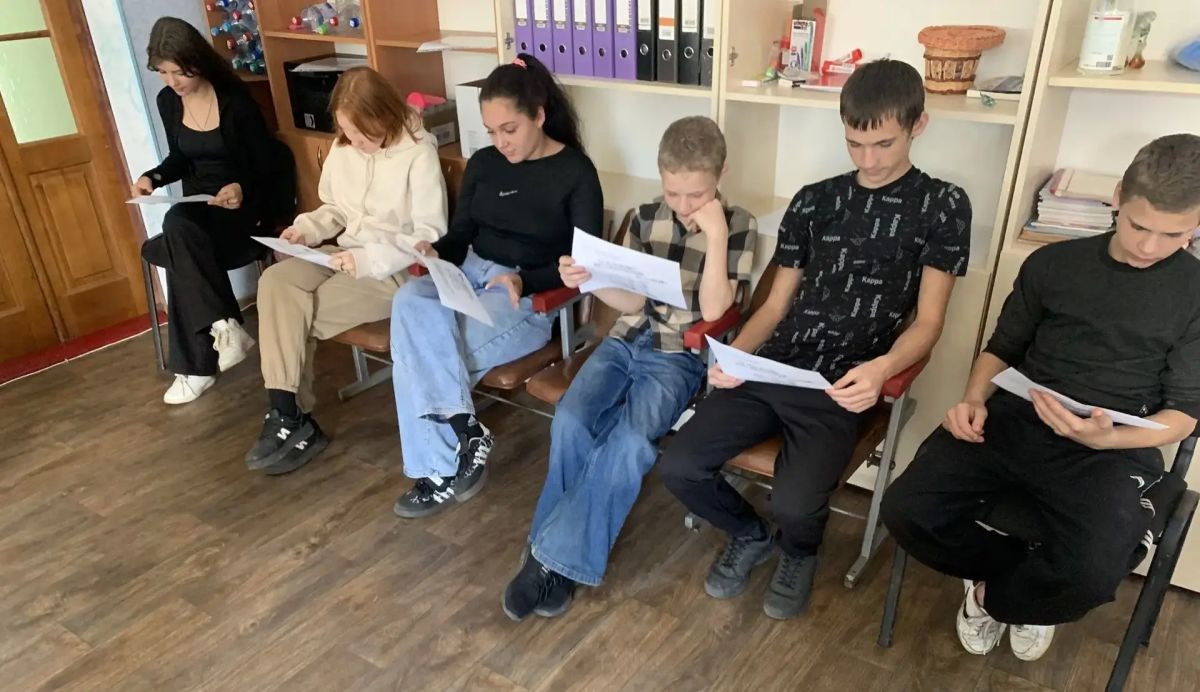 В Весёловском отделении социальной помощи семьям с детьми ГБУ «Комплексный центр социального обслуживания населения» Министерства труда и социальной политики Запорожской области состоялось информационно-просветительское... В Весёловском отделении социальной помощи семьям с детьми ГБУ «Комплексный центр социального обслуживания населения» Министерства труда и социальной политики Запорожской области состоялось информационно-просветительское...