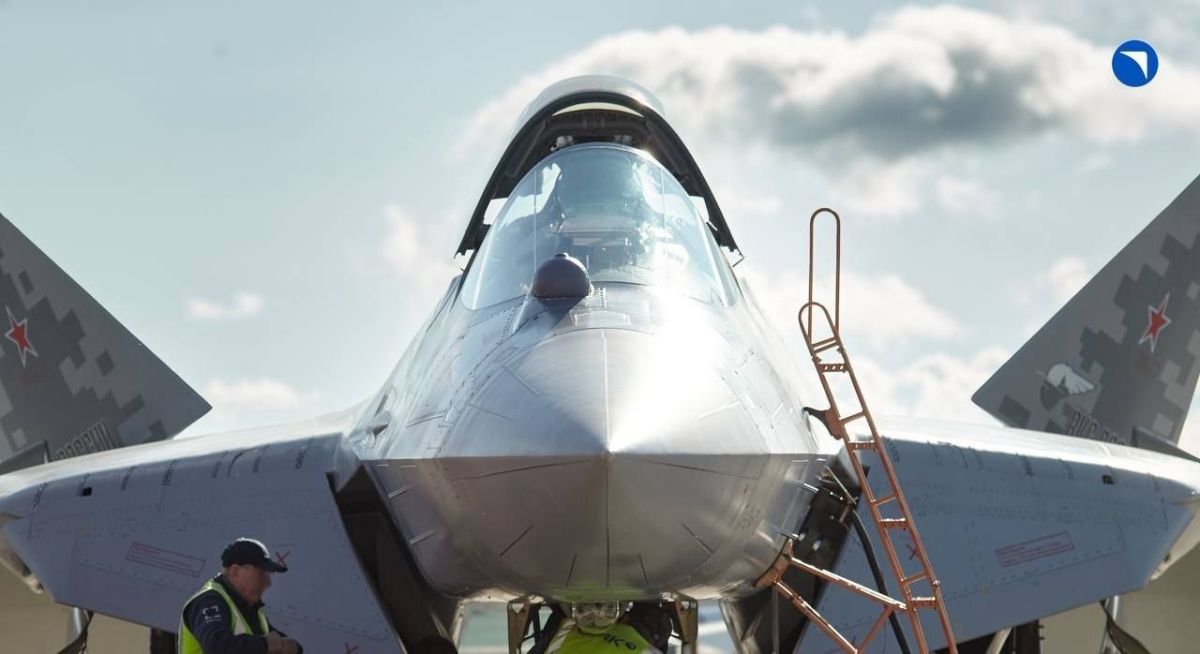 ОАК передала ВКС России новую партию истребителей Су-57 ОАК передала ВКС России новую партию истребителей Су-57