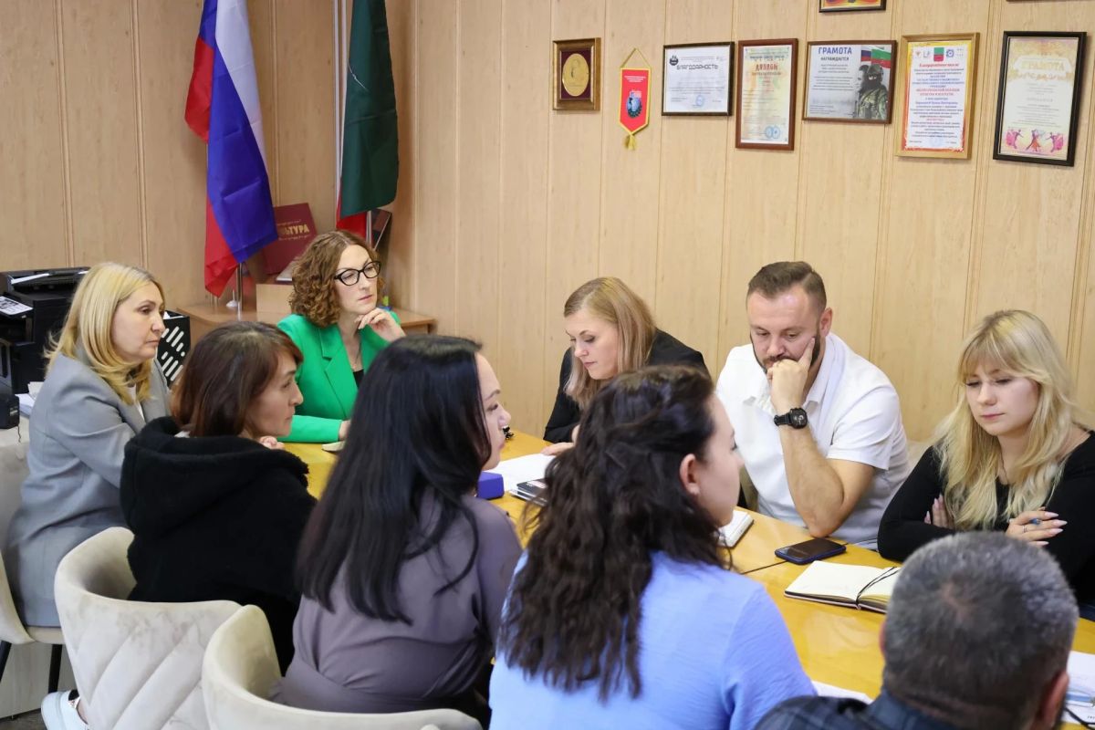 Министр культуры Запорожской области Светлана Назина приняла участие в заседании художественного совета Мелитопольского колледжа культуры и искусств Министр культуры Запорожской области Светлана Назина приняла участие в заседании художественного совета Мелитопольского колледжа культуры и искусств