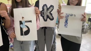 «От "А" до "Я" — с любовью к России»: ученики Мелитопольской ДХШ создали живую азбуку Родины