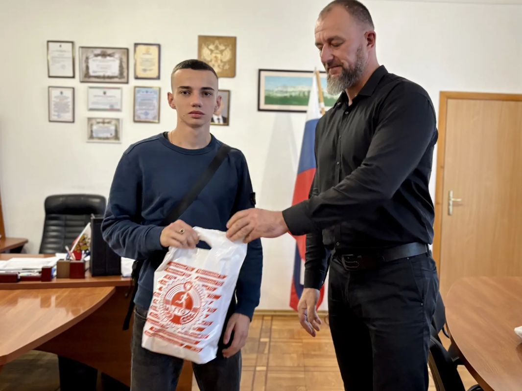 Участники из Бердянска отмечены по итогам спортивных акций «Лучшие 185» и «ГТО 185!» Участники из Бердянска отмечены по итогам спортивных акций «Лучшие 185» и «ГТО 185!»