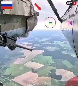 Сбитие беспилотника укронацистов великими и могучими ВКС России