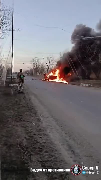 Детонация БК в догорающем бандеромобиле
