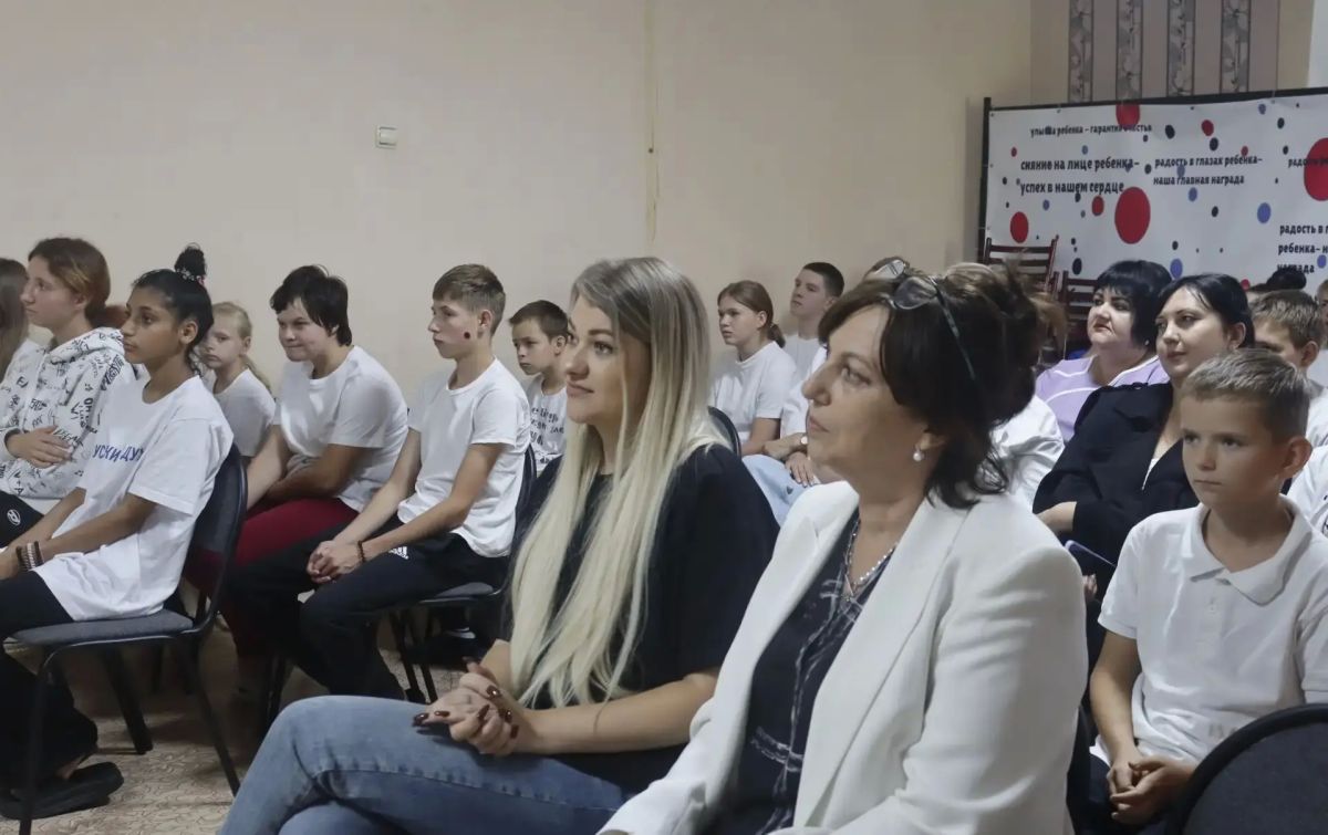 Виктор Емельяненко: Запорожская и Ростовская области продолжают укреплять гуманитарные мосты Виктор Емельяненко: Запорожская и Ростовская области продолжают укреплять гуманитарные мосты