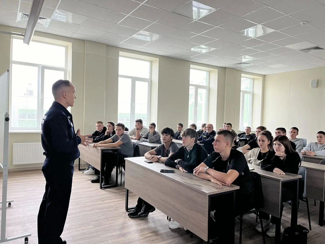 Провели встречи со студентами кафедры гражданской безопасности в Мелитопольском государственном университете Провели встречи со студентами кафедры гражданской безопасности в Мелитопольском государственном университете