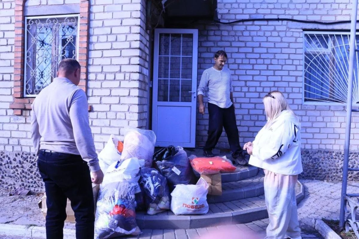 Забота и поддержка в сложную минуту: помощь Администрации и депутатов многодетной семье в селе Азовское Забота и поддержка в сложную минуту: помощь Администрации и депутатов многодетной семье в селе Азовское