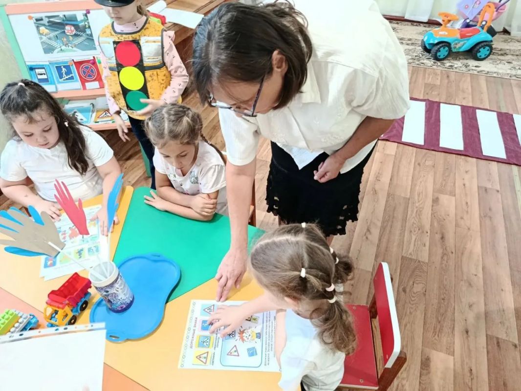 В «Жемчужинке» дети и родители вместе проверили знания ПДД В «Жемчужинке» дети и родители вместе проверили знания ПДД
