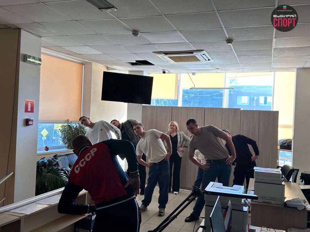 Сотрудники Территориального управления Росимущества в Запорожской области приняли участие в производственной гимнастике в преддверии празднования Дня воссоединения Запорожской области с Российской Федерацией! Сотрудники Территориального управления Росимущества в Запорожской области приняли участие в производственной гимнастике в преддверии празднования Дня воссоединения Запорожской области с Российской Федерацией!