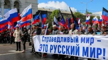 Это было 3 года назад. 28 сентября в России отмечается официальный "День объединения", учрежденный в память о возвращении в состав России регионов Донецка, Луганска, Запорожья и Херсона