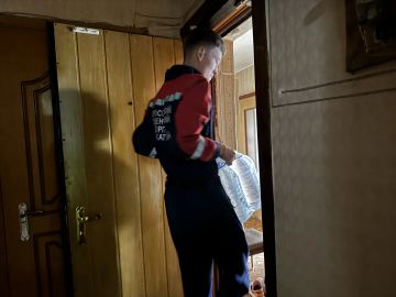 А как поживает друг нашего отделения — один из старейших жителей Бердянска Василий Григорьевич Огуй?