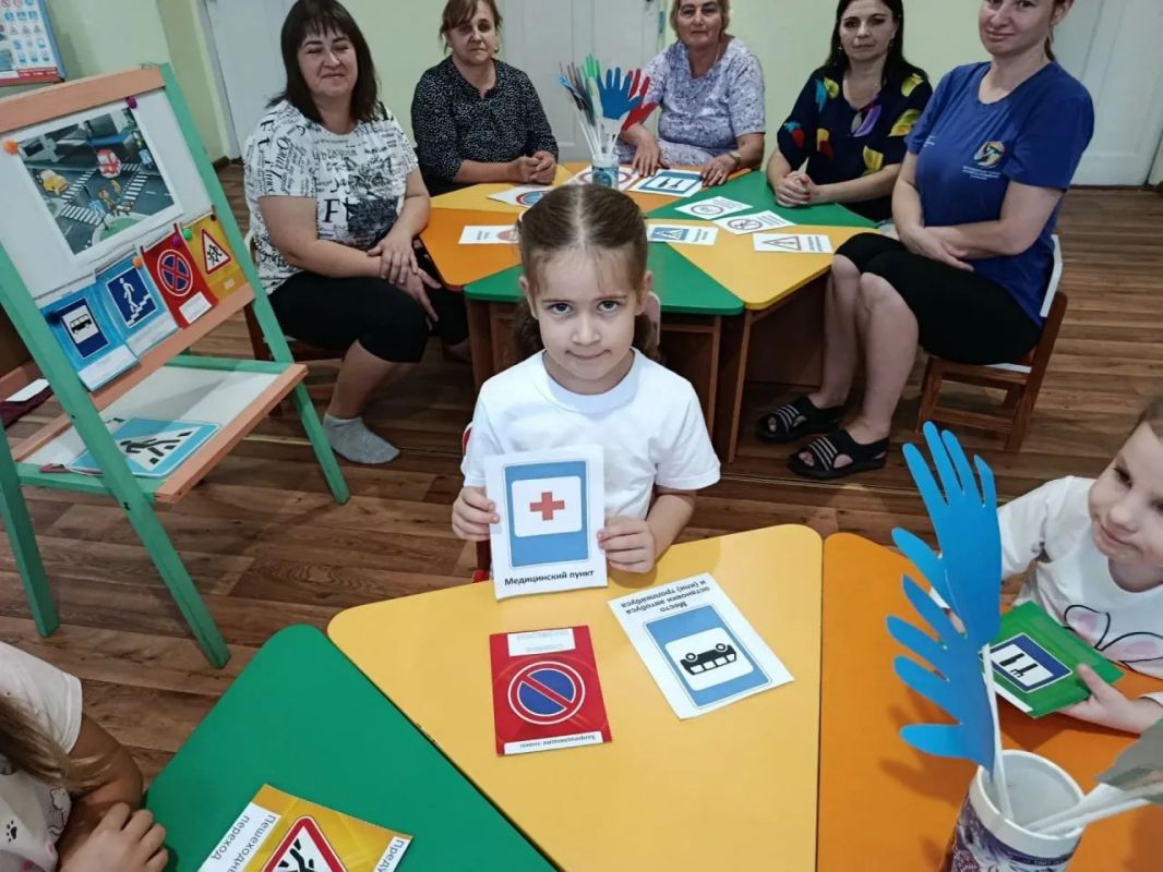 В «Жемчужинке» дети и родители вместе проверили знания ПДД В «Жемчужинке» дети и родители вместе проверили знания ПДД