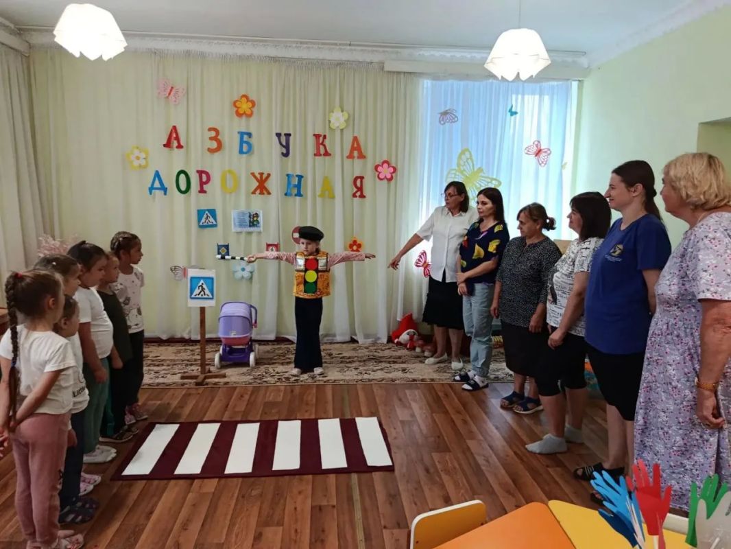В «Жемчужинке» дети и родители вместе проверили знания ПДД В «Жемчужинке» дети и родители вместе проверили знания ПДД