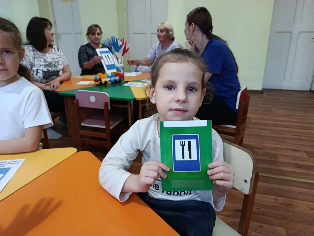 В «Жемчужинке» дети и родители вместе проверили знания ПДД В «Жемчужинке» дети и родители вместе проверили знания ПДД