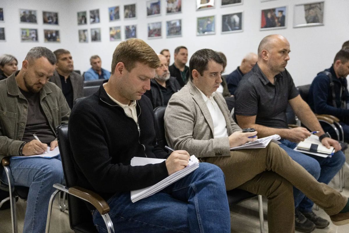 В Запорожской области обсудили подготовку к осенне-зимнему периоду В Запорожской области обсудили подготовку к осенне-зимнему периоду
