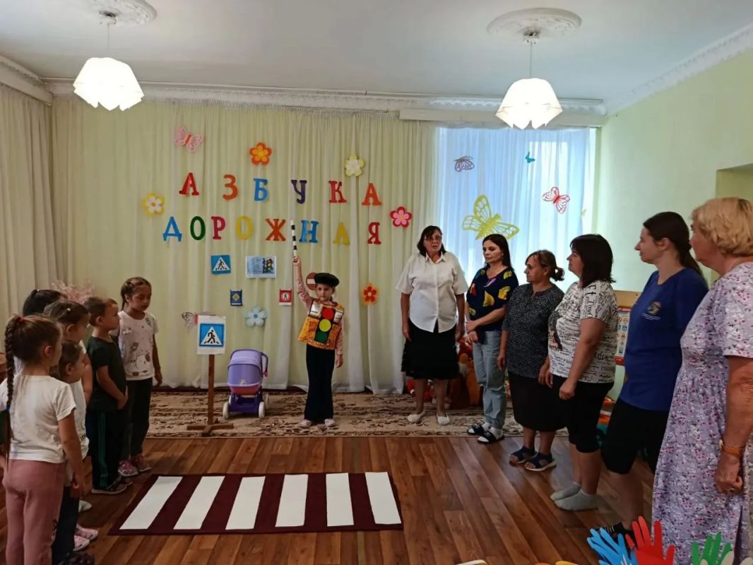 В «Жемчужинке» дети и родители вместе проверили знания ПДД В «Жемчужинке» дети и родители вместе проверили знания ПДД