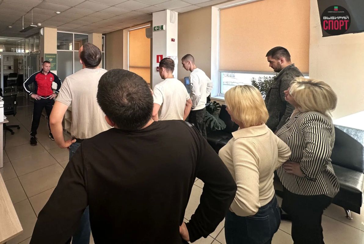 Сотрудники Территориального управления Росимущества в Запорожской области приняли участие в производственной гимнастике в преддверии празднования Дня воссоединения Запорожской области с Российской Федерацией! Сотрудники Территориального управления Росимущества в Запорожской области приняли участие в производственной гимнастике в преддверии празднования Дня воссоединения Запорожской области с Российской Федерацией!