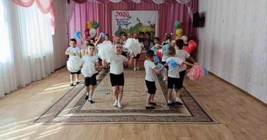 В детском саду "Калинка" г. Токмак прошел праздничный флешмоб В детском саду "Калинка" г. Токмак прошел праздничный флешмоб