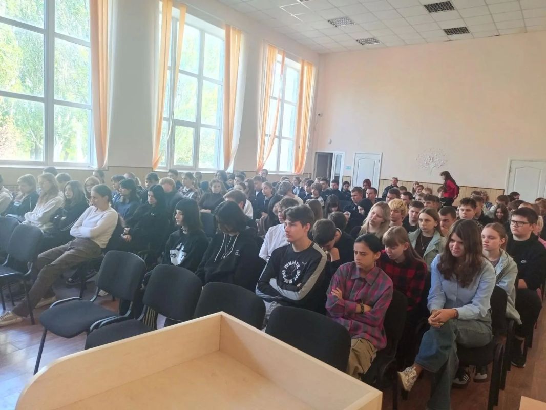 В МелГУ прошла лекция по безопасности и оказанию первой помощи В МелГУ прошла лекция по безопасности и оказанию первой помощи