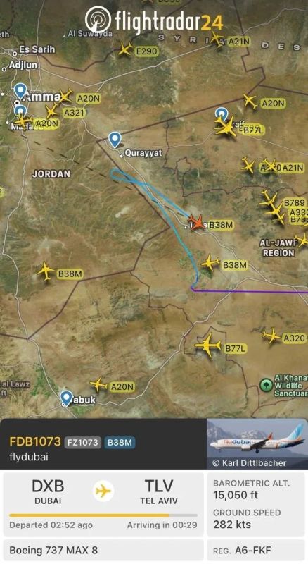 Владимир Рогов: Бой в небе над ОАЭ. Пассажирский самолёт Boeing 737 авиакомпании FlyDubai, летевший со 180 пассажирами из Дубая в Тель-Авив, сначала подал общий сигнал 7700 - о чрезвычайной ситуации, затем сигнал 7500 — о...