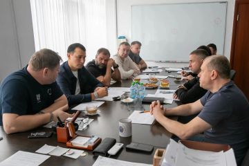В Мариуполе обсудили вопросы компенсационного жилья и восстановления многоквартирных домов