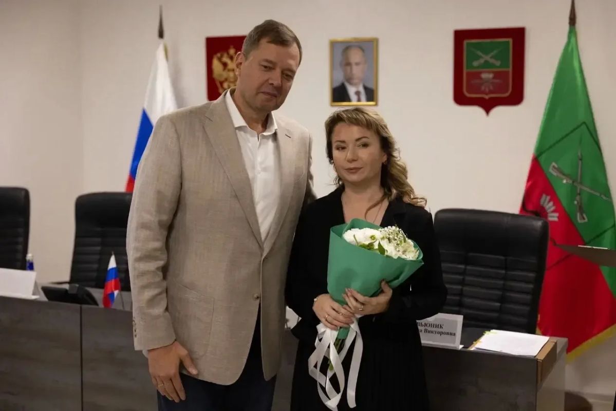 Евгений Балицкий: Большой честью для меня было вручить высокие государственные награды от Президента и Правительства Российской Федерации работникам Администрации Губернатора и Правительства Запорожской области, медицинским... Евгений Балицкий: Большой честью для меня было вручить высокие государственные награды от Президента и Правительства Российской Федерации работникам Администрации Губернатора и Правительства Запорожской области, медицинским...