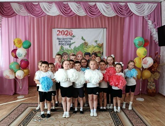 В детском саду "Калинка" г. Токмак прошел праздничный флешмоб В детском саду "Калинка" г. Токмак прошел праздничный флешмоб