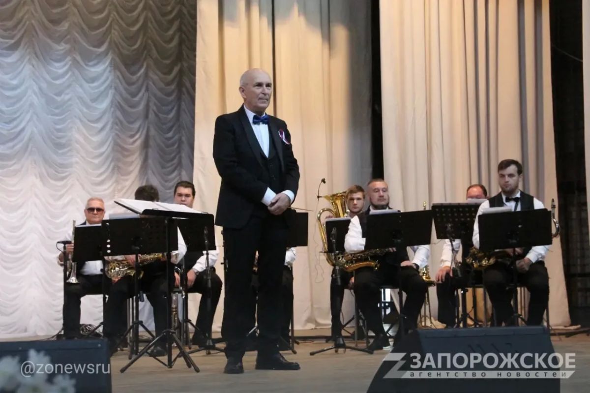 ЭКСКЛЮЗИВ В Мелитополе прошел концерт «Аккорд единения», посвященный Дню воссоединения ЭКСКЛЮЗИВ В Мелитополе прошел концерт «Аккорд единения», посвященный Дню воссоединения