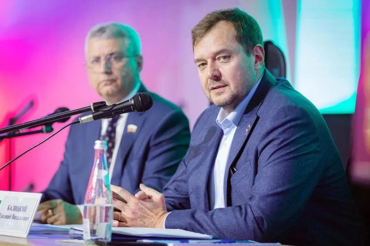 Виктор Емельяненко: Дорогие земляки!. Сегодня Запорожская область отмечает четвертую годовщину возвращения на Родину Виктор Емельяненко: Дорогие земляки!. Сегодня Запорожская область отмечает четвертую годовщину возвращения на Родину