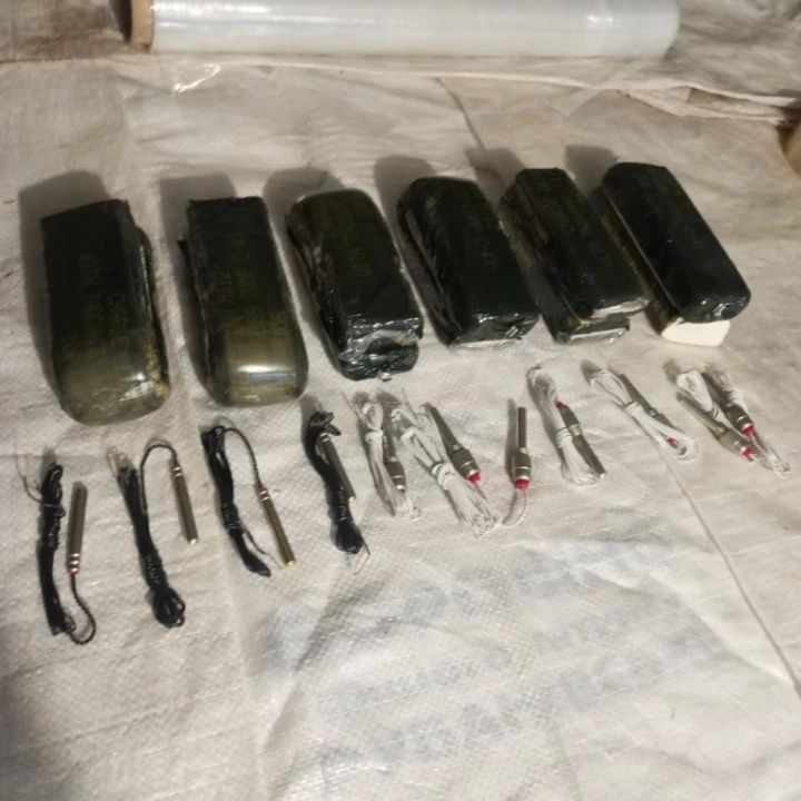 Создавшую 60 тайников со взрывчаткой жительницу Запорожской области приговорили к 17 годам колонии за работу на украинскую разведку, сообщили в местном УФСБ Создавшую 60 тайников со взрывчаткой жительницу Запорожской области приговорили к 17 годам колонии за работу на украинскую разведку, сообщили в местном УФСБ