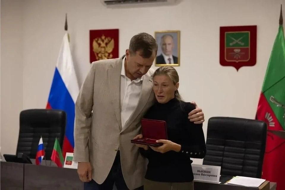 "Погиб от рук киевских террористов": Начальника отдела из Васильевского округа посмертно наградили орденом Мужества