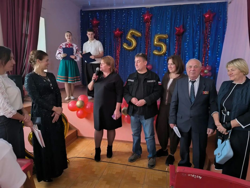 55 лет успеха, знаний и добрых традиций! 55 лет успеха, знаний и добрых традиций!