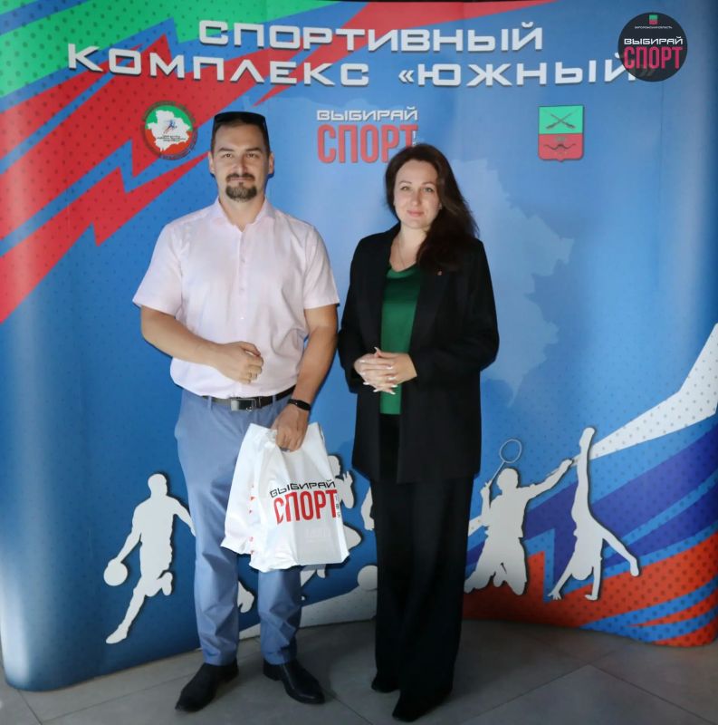 В Спортивном комплексе "Южный" поздравили участников спортивной акции "ГТО 185! Докажи, что достоин золота!" В Спортивном комплексе "Южный" поздравили участников спортивной акции "ГТО 185! Докажи, что достоин золота!"