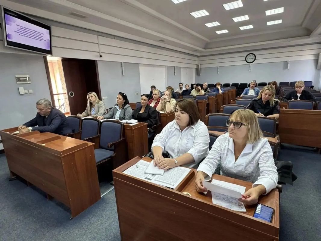 В городе Бердянск прошёл семинар по профилактике деструктивного поведения и буллинга среди подростков В городе Бердянск прошёл семинар по профилактике деструктивного поведения и буллинга среди подростков