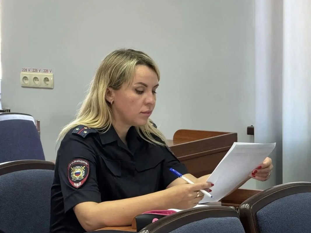В городе Бердянск прошёл семинар по профилактике деструктивного поведения и буллинга среди подростков В городе Бердянск прошёл семинар по профилактике деструктивного поведения и буллинга среди подростков