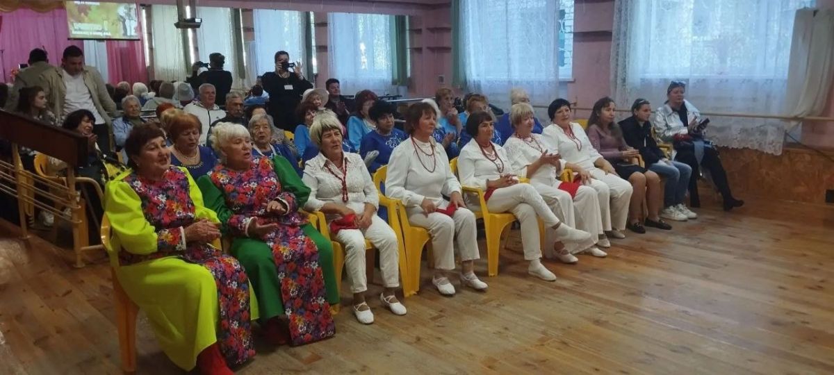 В Бердянске прошел концерт «Нашей жизни осень золотая» В Бердянске прошел концерт «Нашей жизни осень золотая»