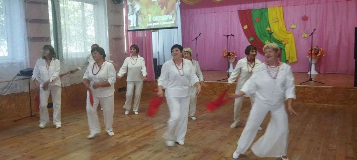 В Бердянске прошел концерт «Нашей жизни осень золотая» В Бердянске прошел концерт «Нашей жизни осень золотая»