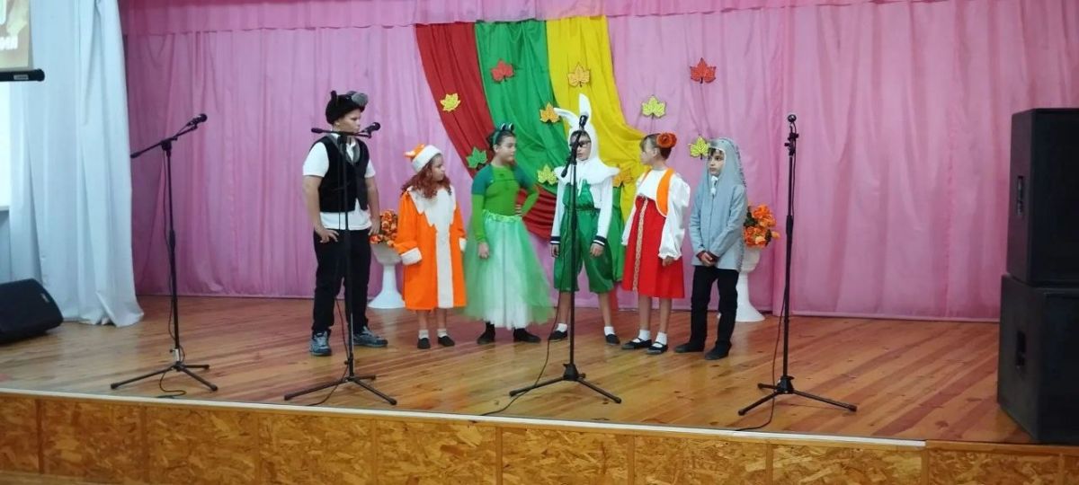 В Бердянске прошел концерт «Нашей жизни осень золотая» В Бердянске прошел концерт «Нашей жизни осень золотая»