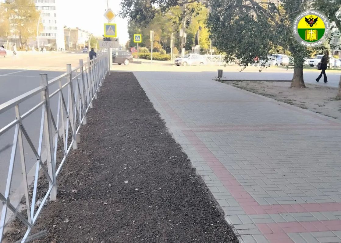 В Мелитополе готовят клумбы к высадке растений В Мелитополе готовят клумбы к высадке растений