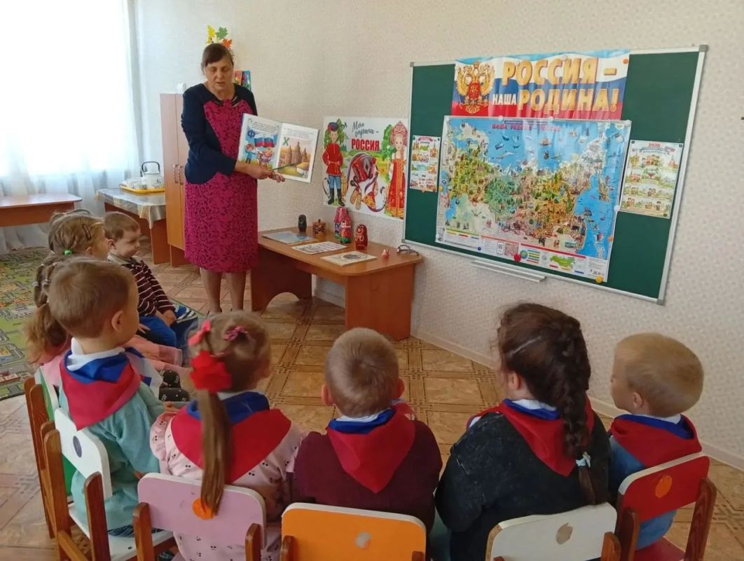 В детском саду «Жемчужинка» поговорили о Родине В детском саду «Жемчужинка» поговорили о Родине