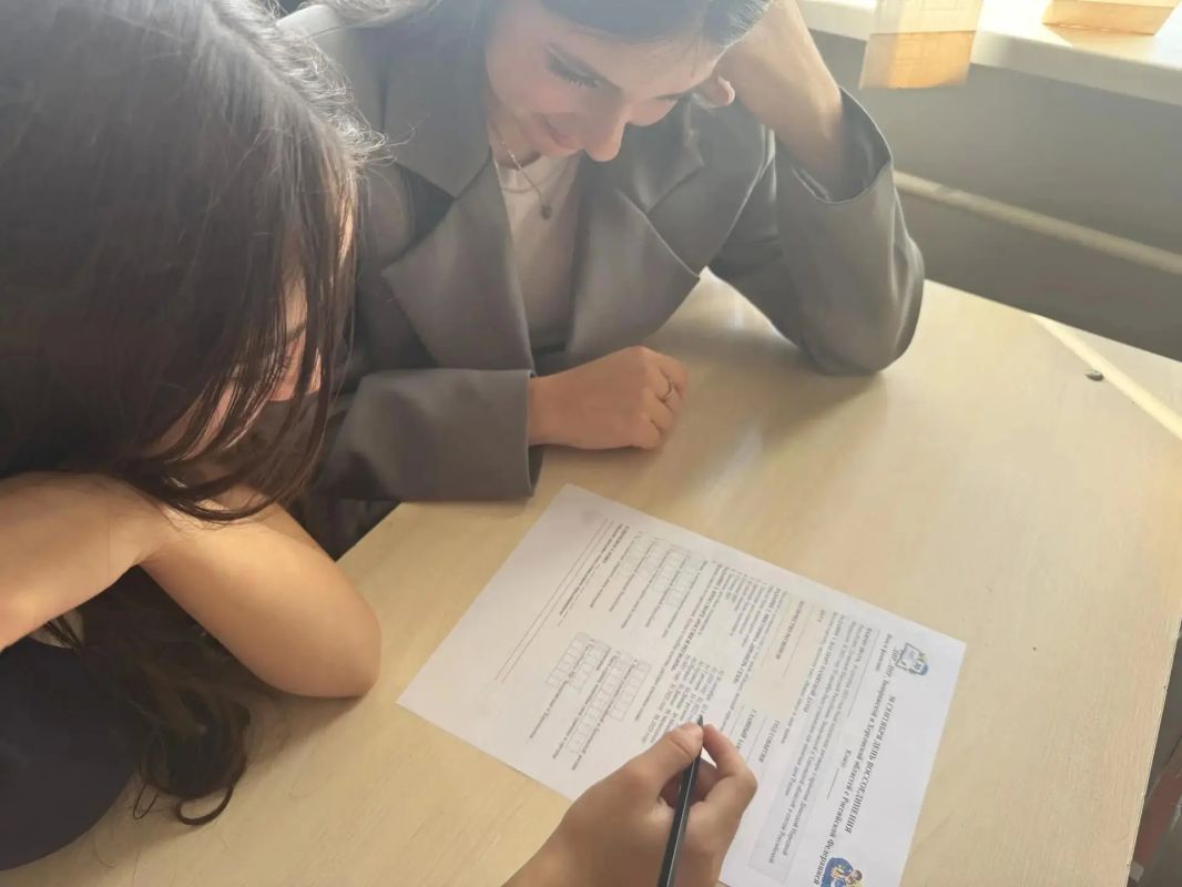 Ко Дню воссоединения Донецкой Народной Республики, Луганской Народной Республики, Запорожской и Херсонской областей с Российской Федерацией председатель ТИК № 5 Приазовского МО провела информационную встречу с учащимися... Ко Дню воссоединения Донецкой Народной Республики, Луганской Народной Республики, Запорожской и Херсонской областей с Российской Федерацией председатель ТИК № 5 Приазовского МО провела информационную встречу с учащимися...