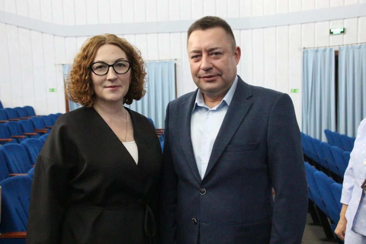 Министр культуры Светлана Назина поздравила педагогов Запорожской области с Днём учителя Министр культуры Светлана Назина поздравила педагогов Запорожской области с Днём учителя