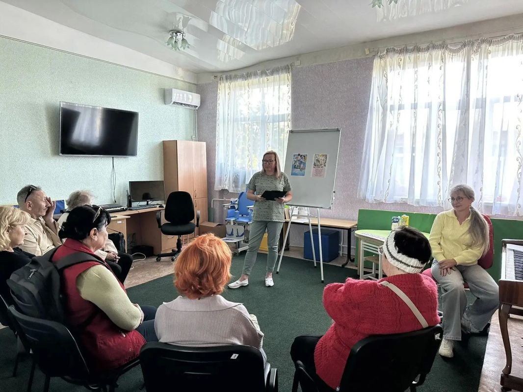 В отделении комплексной реабилитации инвалидов г. Мелитополь ГБУ «Комплексный центр социального обслуживания населения» Министерства труда и социальной политики Запорожской области в рамках социокультурной реабилитации... В отделении комплексной реабилитации инвалидов г. Мелитополь ГБУ «Комплексный центр социального обслуживания населения» Министерства труда и социальной политики Запорожской области в рамках социокультурной реабилитации...